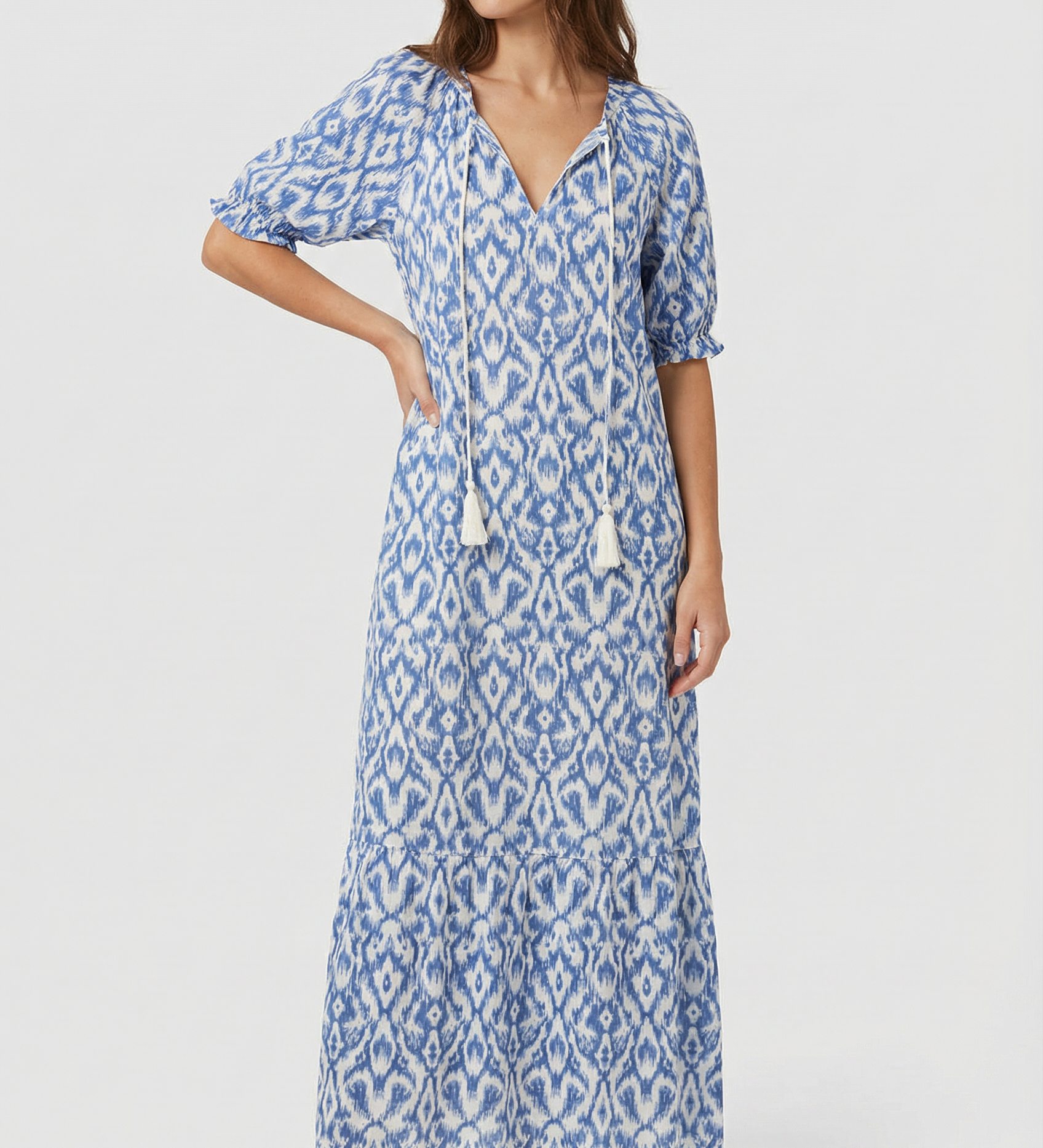 Denisa | Gėlėti maxi suknelė su V formos iškirpte