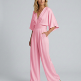 Albína | Jumpsuit su plačiomis kelnėmis ir V formos iškirpte
