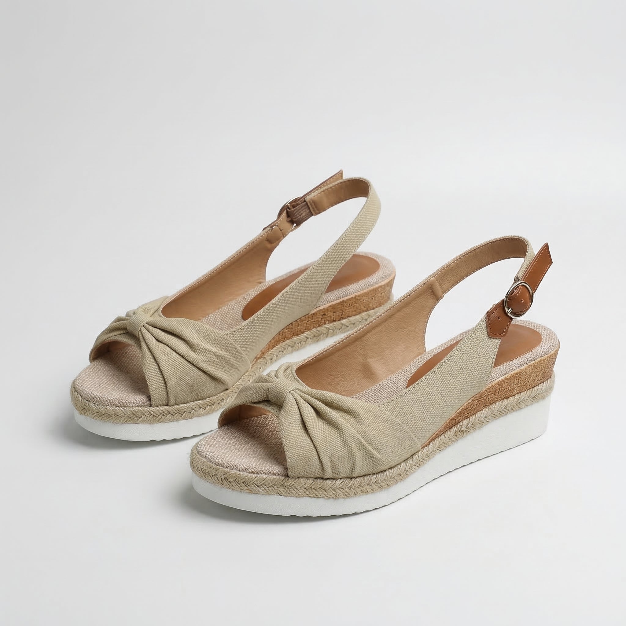 Minkšti espadrilės ant platformos