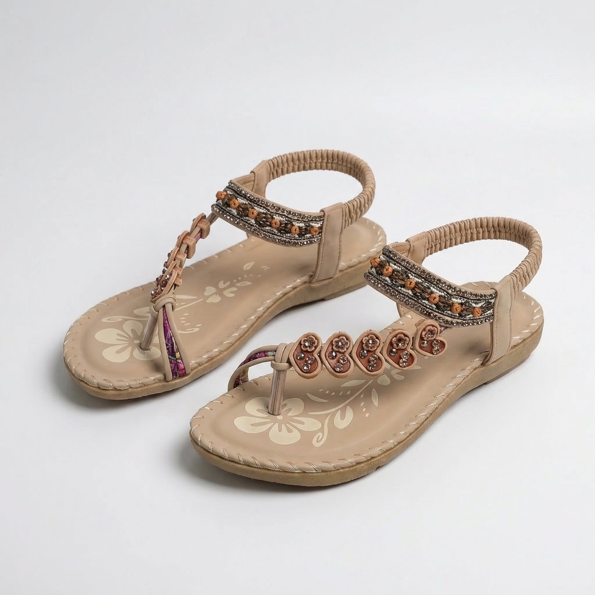 Boho sandalai su dekoratyviniais dirželiais